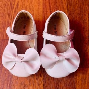 Amazon purchased shoes bundle of 2